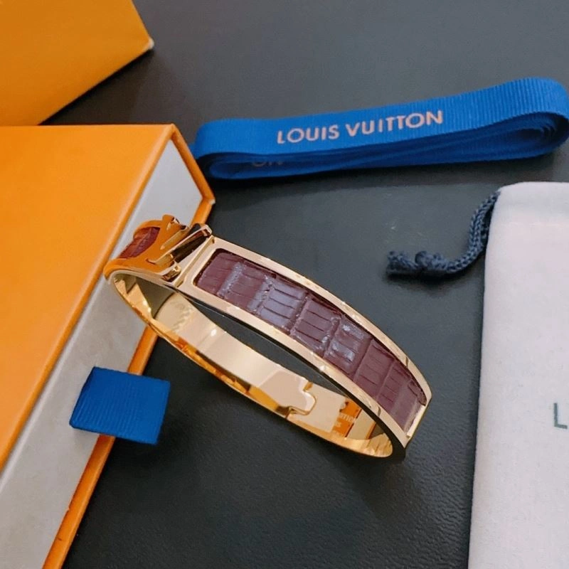 Louis Vuitton Bracelets UrbanChic 251145