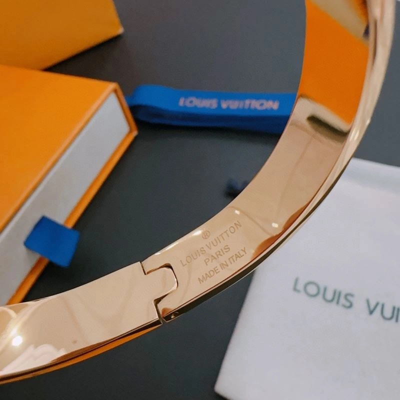 Louis Vuitton Bracelets UrbanChic 251145