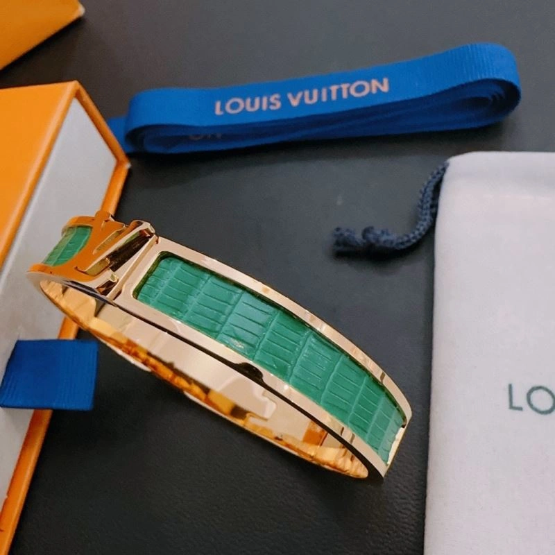 Louis Vuitton Bracelets Upgraded 251144