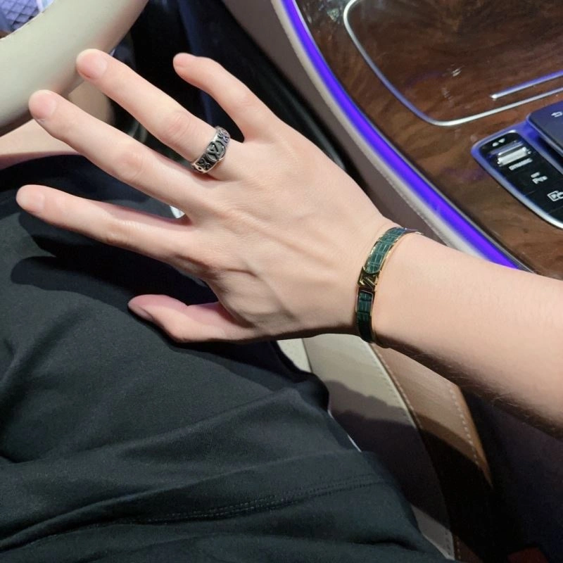 Upgraded Louis Vuitton Bracelets 251134