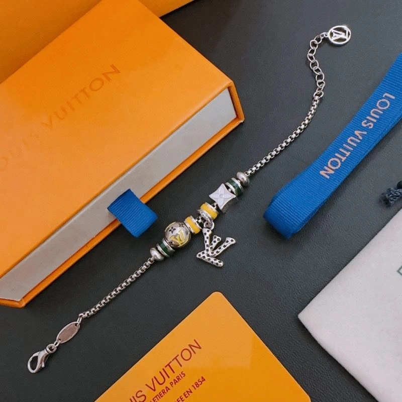 MultiPurpose Louis Vuitton Bracelets 251127