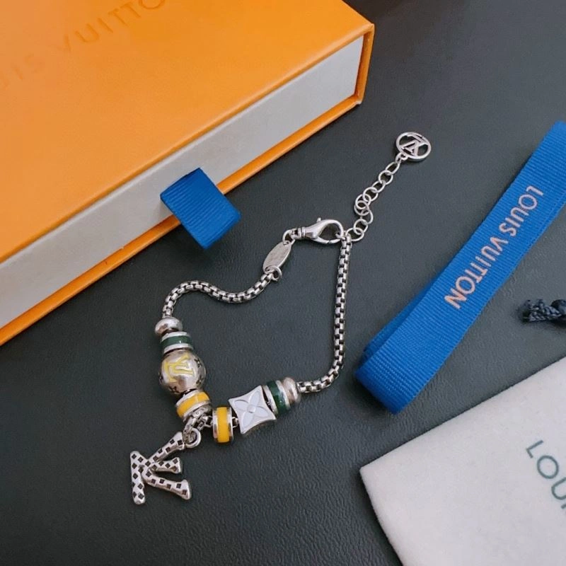 MultiPurpose Louis Vuitton Bracelets 251127