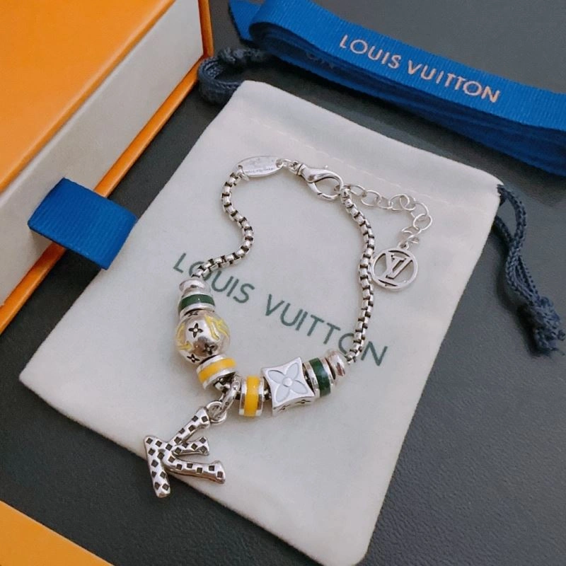 MultiPurpose Louis Vuitton Bracelets 251127