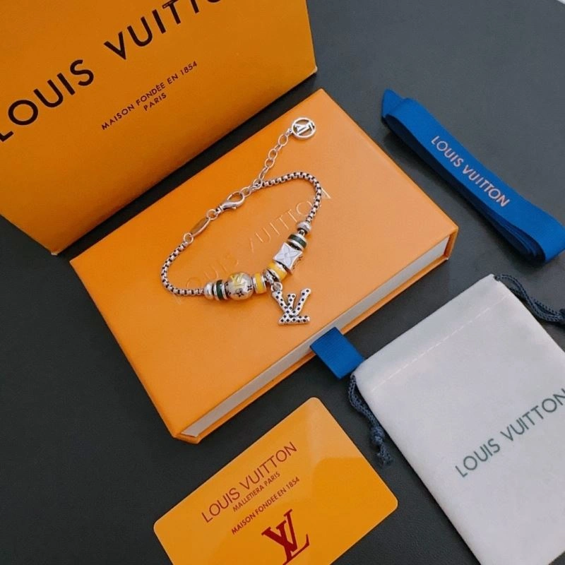 MultiPurpose Louis Vuitton Bracelets 251127