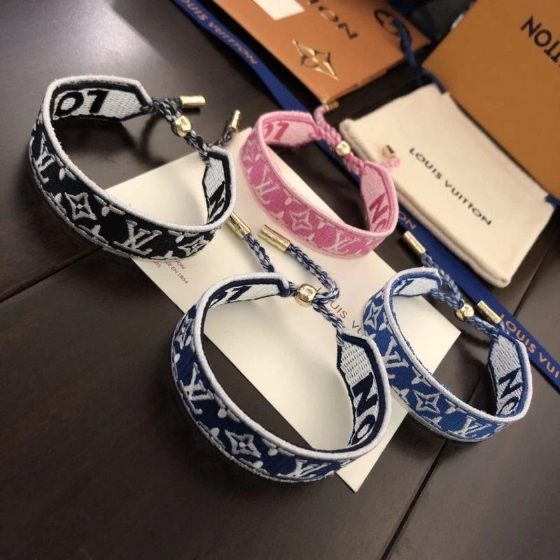 Trendy Louis Vuitton Bracelets 251138