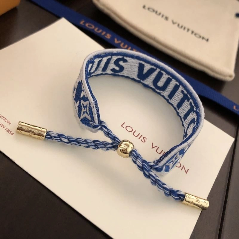 Trendy Louis Vuitton Bracelets 251138