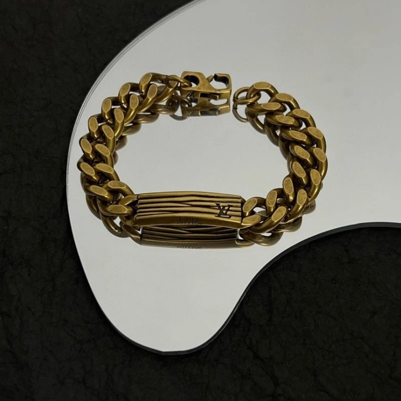 Louis Vuitton Bracelets Practical 251113