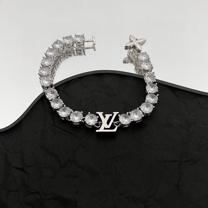 Minimalist Louis Vuitton Bracelets 251141