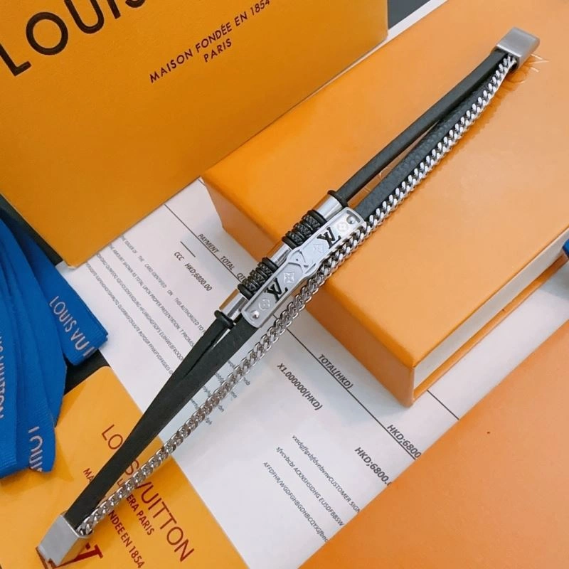 Cozy Louis Vuitton Bracelets 251128