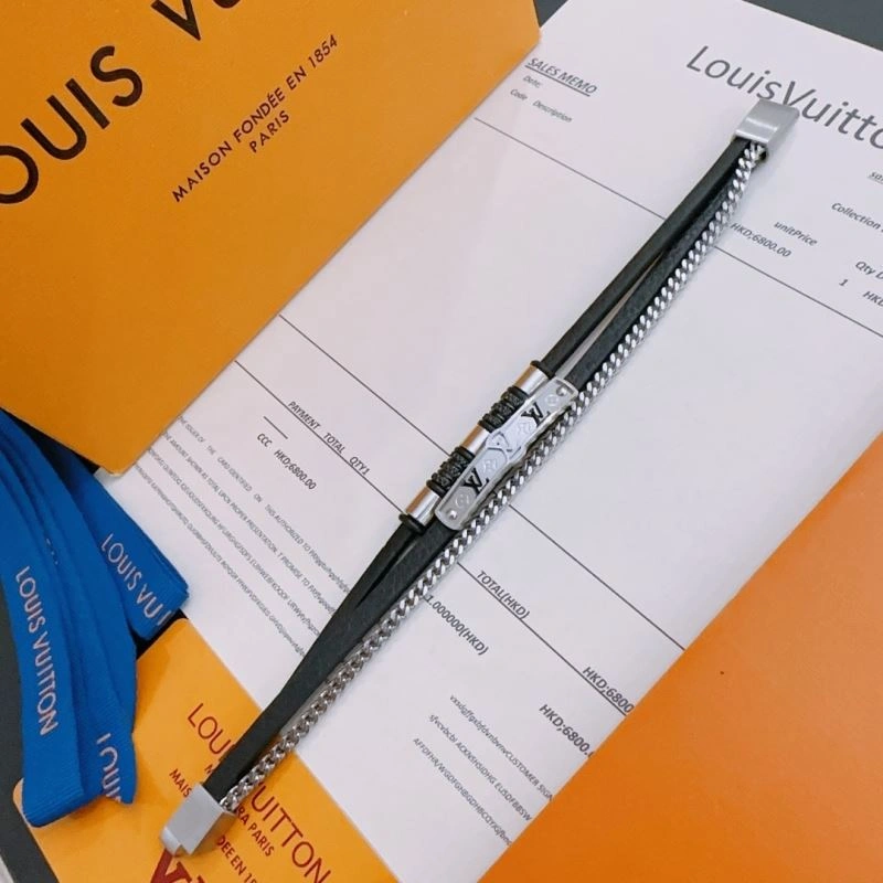 Cozy Louis Vuitton Bracelets 251128