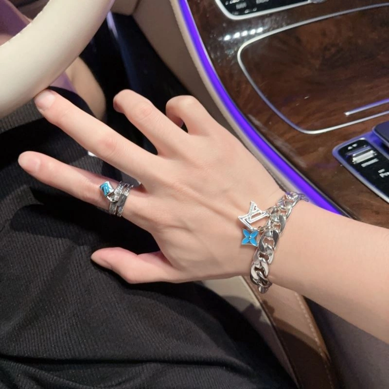 Louis Vuitton Bracelets ZeroBulk 251132