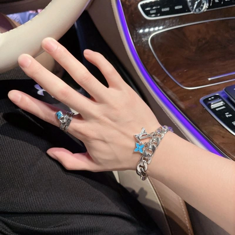 Louis Vuitton Bracelets ZeroBulk 251132