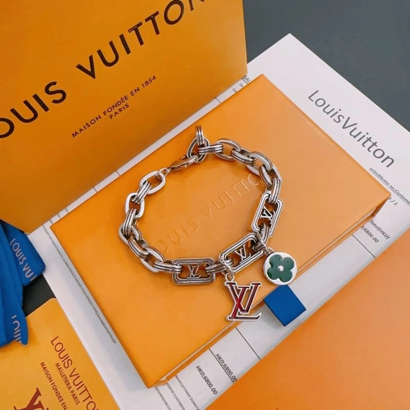 Affordable Louis Vuitton Bracelets 251140