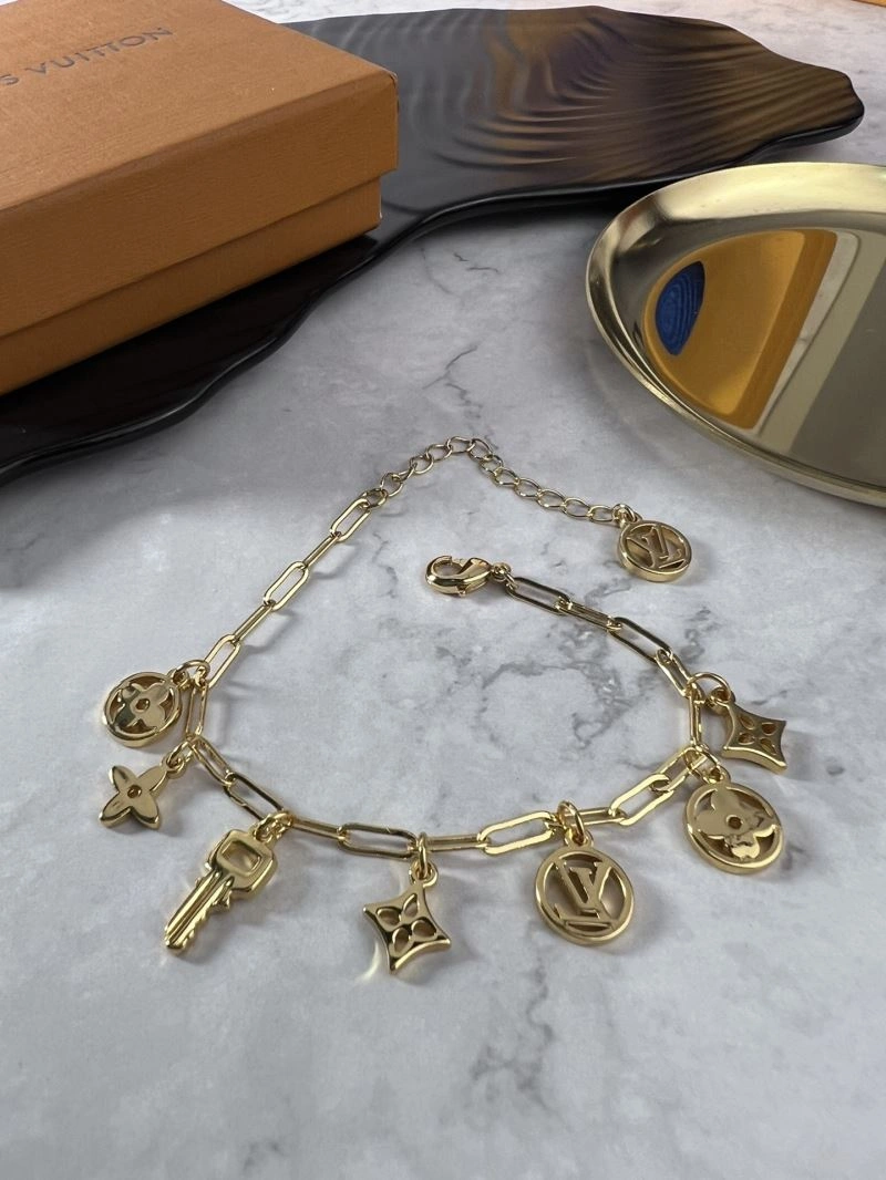 Louis Vuitton Bracelets Cozy 251114