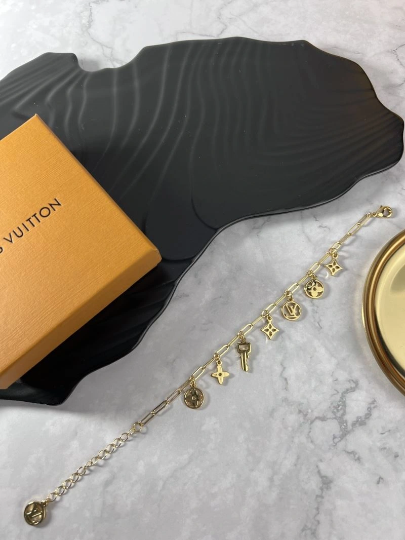Louis Vuitton Bracelets Cozy 251114