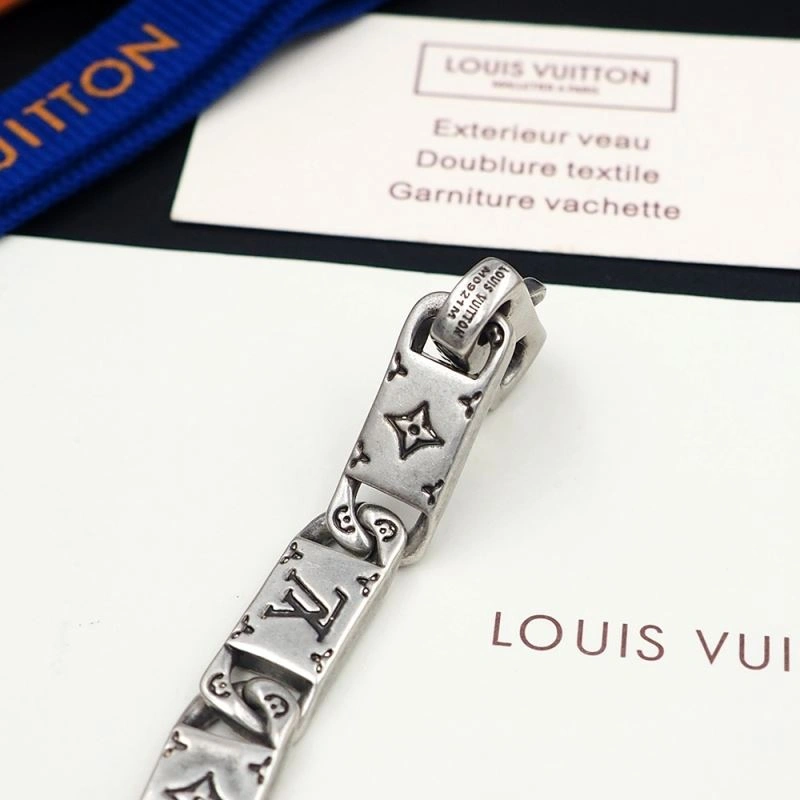 Resilient Louis Vuitton Bracelets 251117