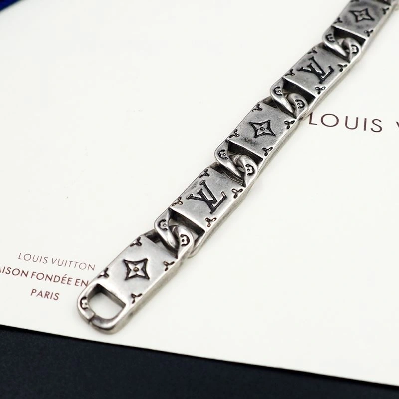 Resilient Louis Vuitton Bracelets 251117