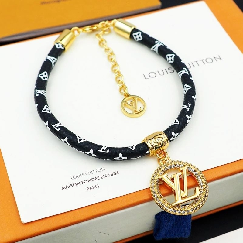 Lightweight Louis Vuitton Bracelets 251139
