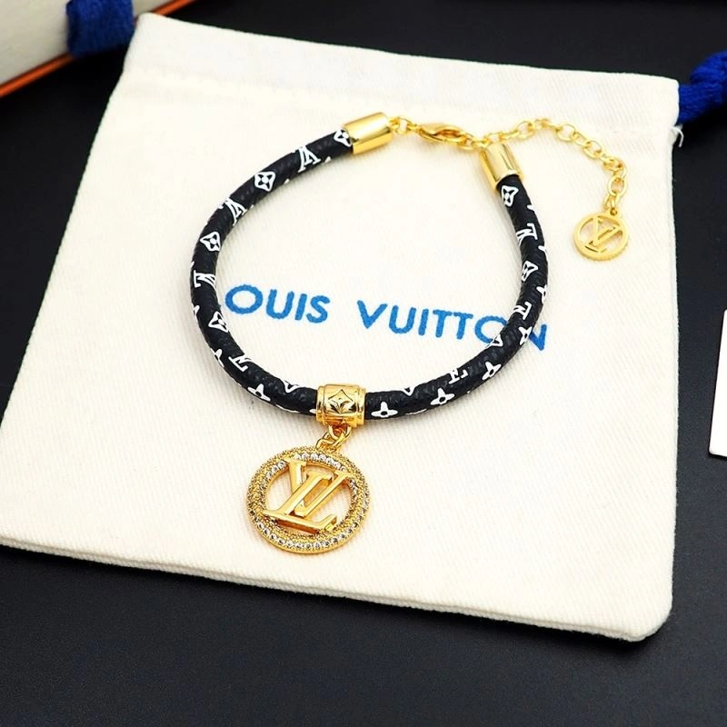 Lightweight Louis Vuitton Bracelets 251139