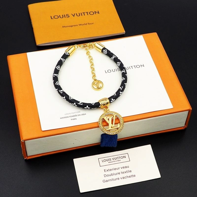 Lightweight Louis Vuitton Bracelets 251139