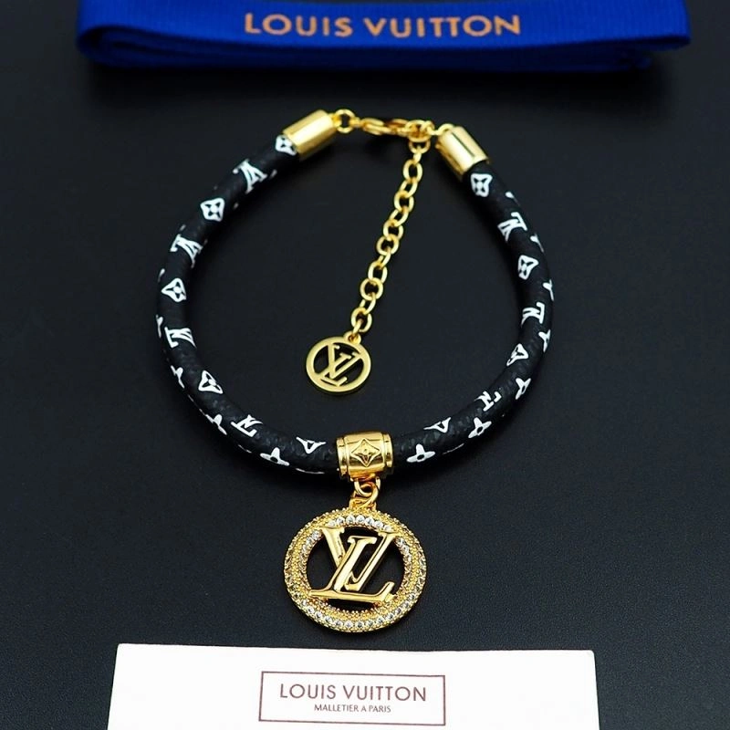 Lightweight Louis Vuitton Bracelets 251139