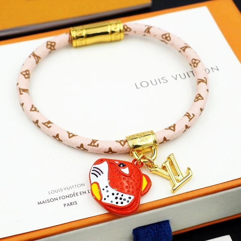 Louis Vuitton Bracelets Comfortable 251109