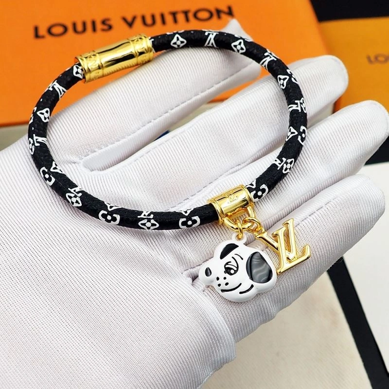 Louis Vuitton Bracelets TravelReady 251108