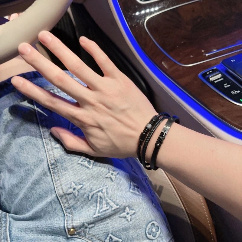 ZeroBulk Louis Vuitton Bracelets 251106