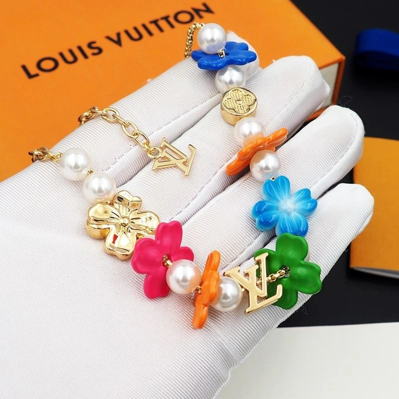 Louis Vuitton Bracelets Soft 250984