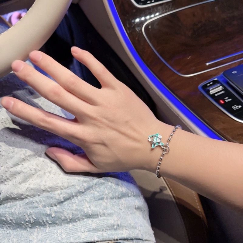 Louis Vuitton Bracelets Sporty 250980