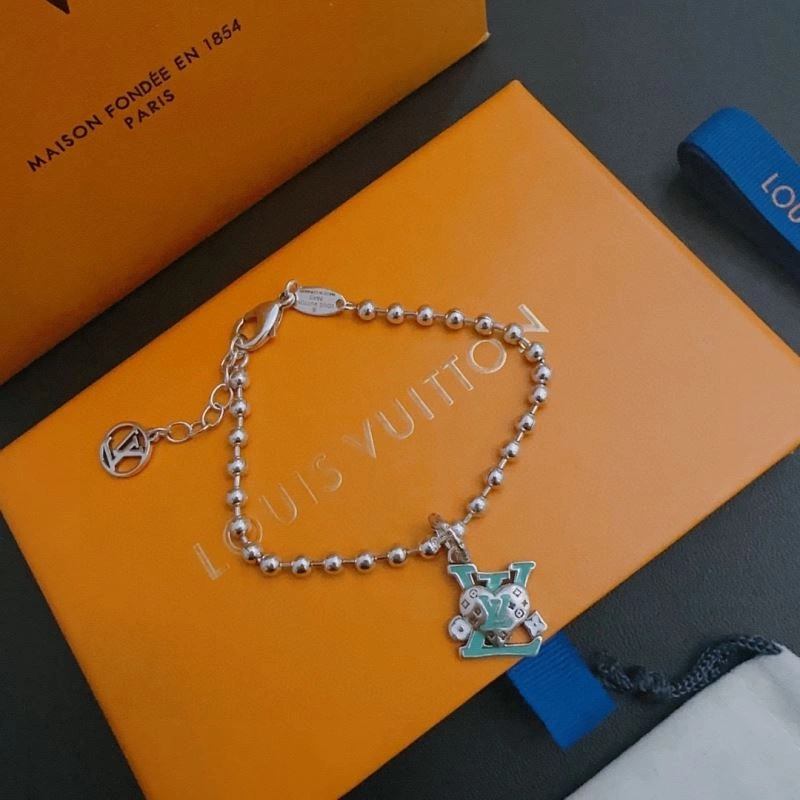 Louis Vuitton Bracelets Sporty 250980