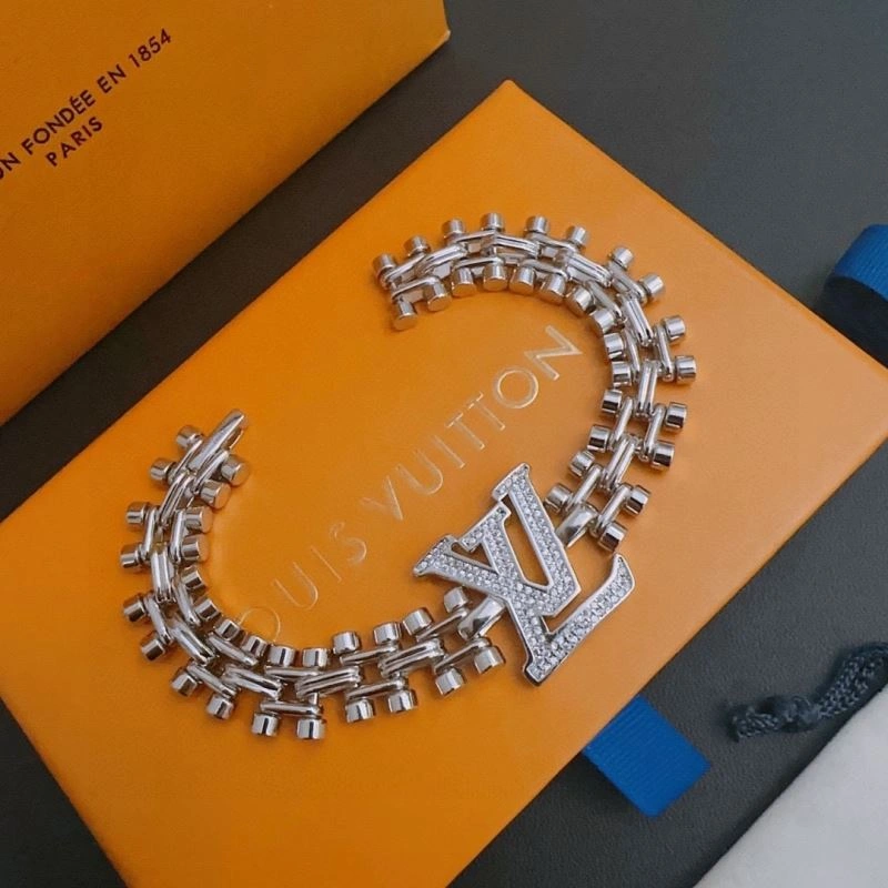 Louis Vuitton Bracelets Breathable 250981