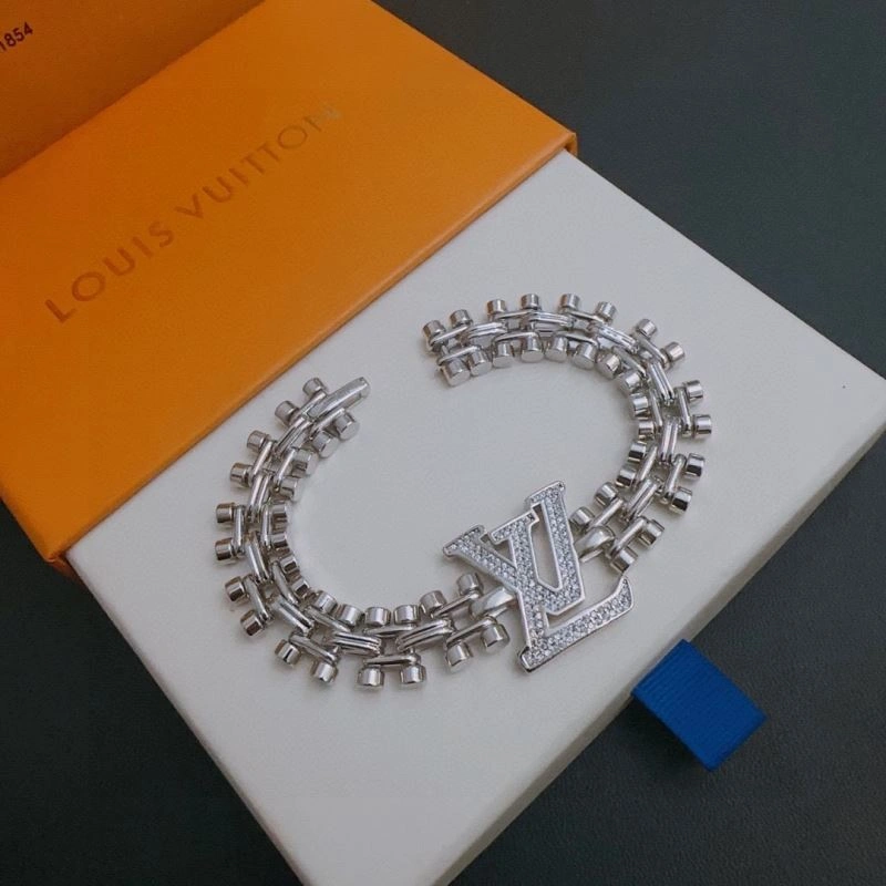 Louis Vuitton Bracelets Breathable 250981