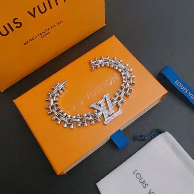 Louis Vuitton Bracelets Breathable 250981