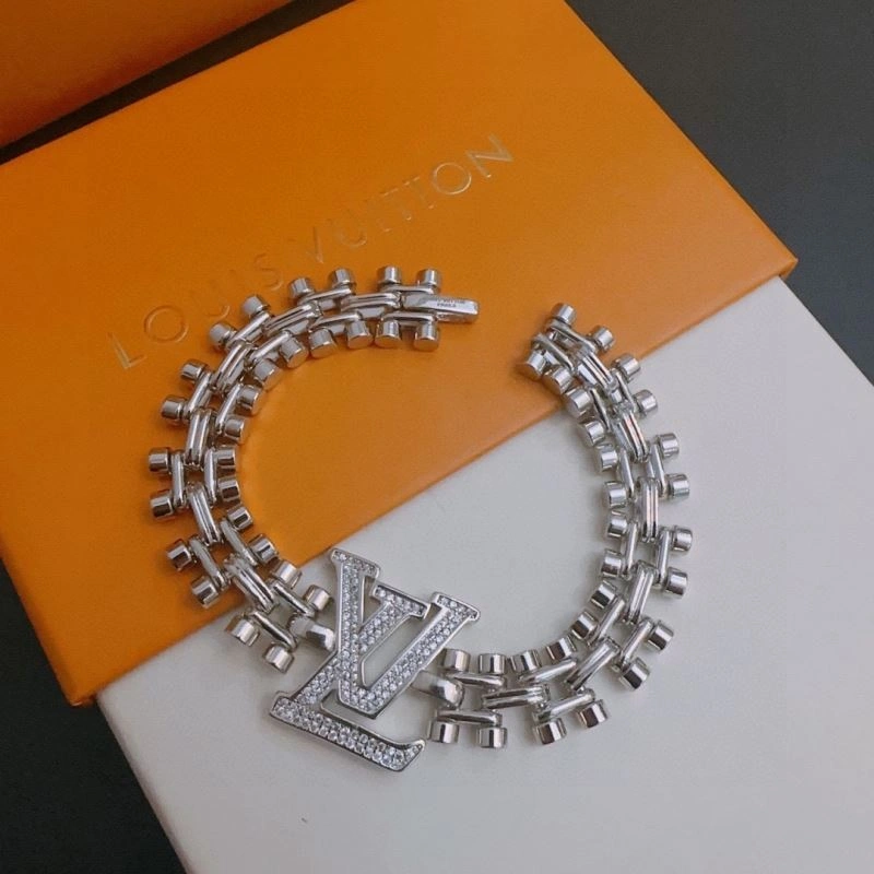 Louis Vuitton Bracelets Breathable 250981