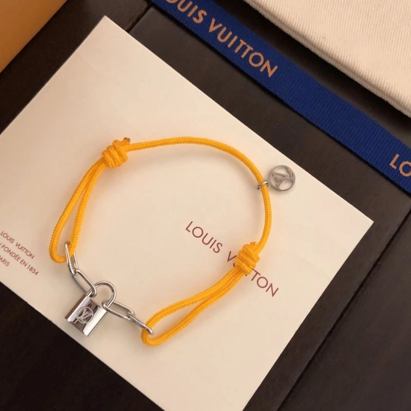 Louis Vuitton Bracelets WellDesigned 250946