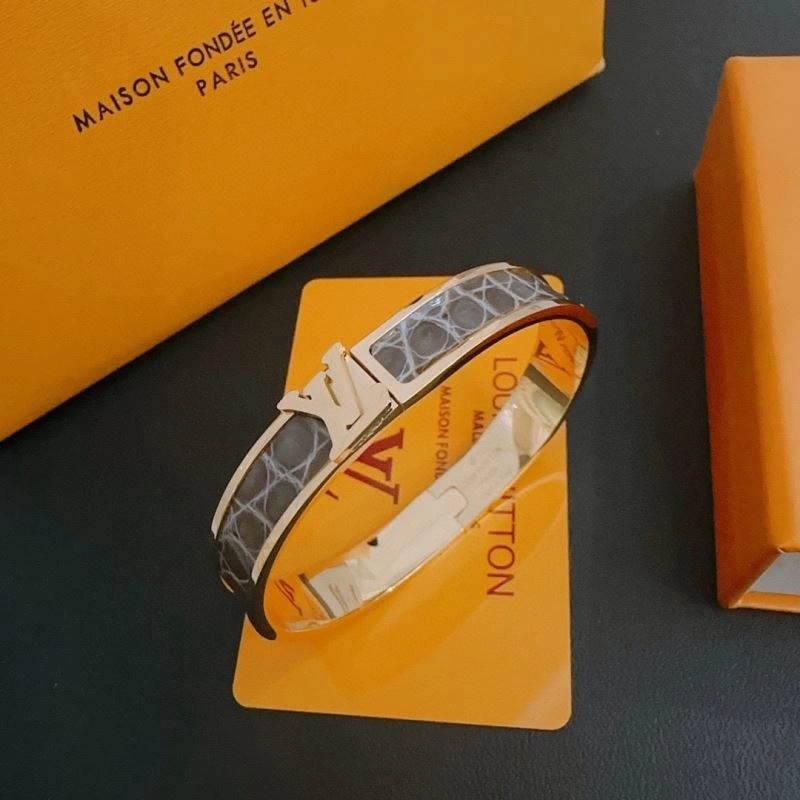 Louis Vuitton Bracelets TopPick 250965