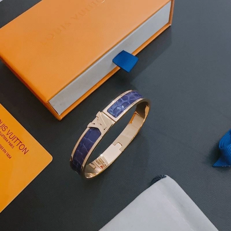 Louis Vuitton Bracelets SmartChoice 250952