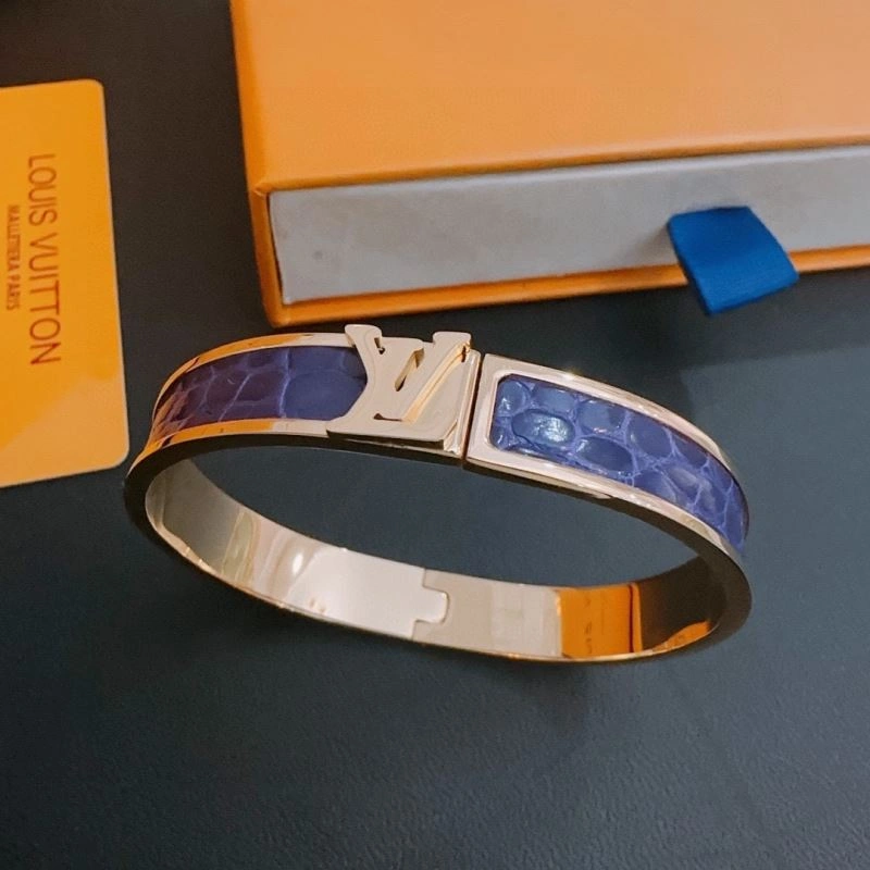 Louis Vuitton Bracelets SmartChoice 250952