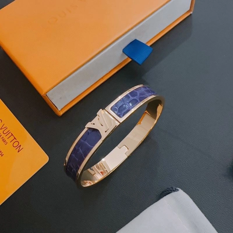 Louis Vuitton Bracelets SmartChoice 250952