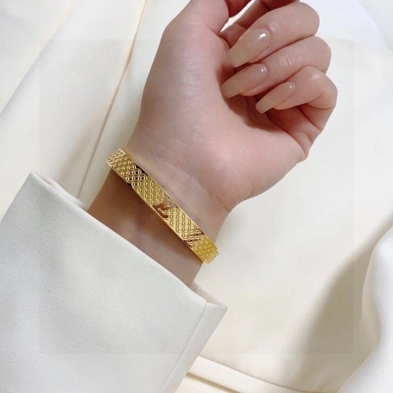 StreetReady Louis Vuitton Bracelets 250971