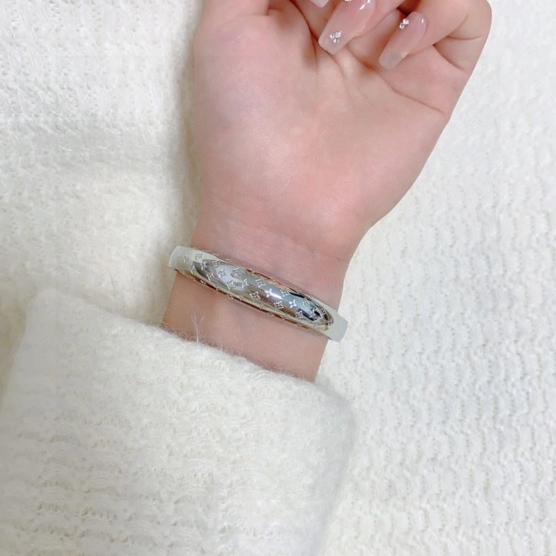 Louis Vuitton Bracelets TopPick 250954