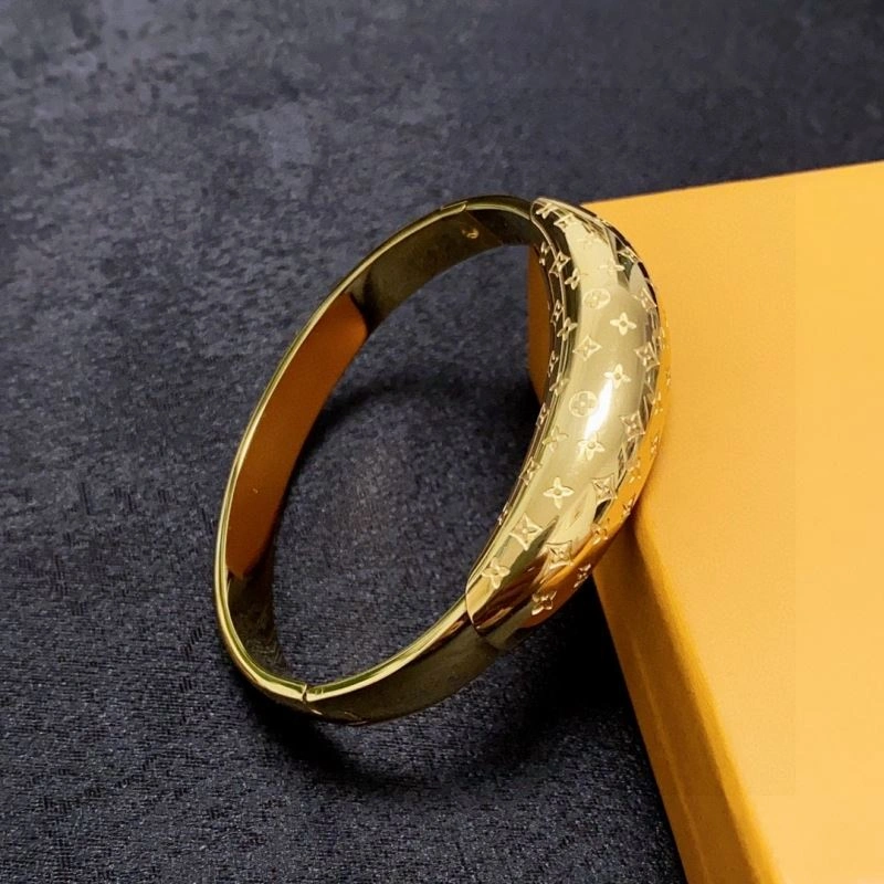 Louis Vuitton Bracelets TopPick 250954