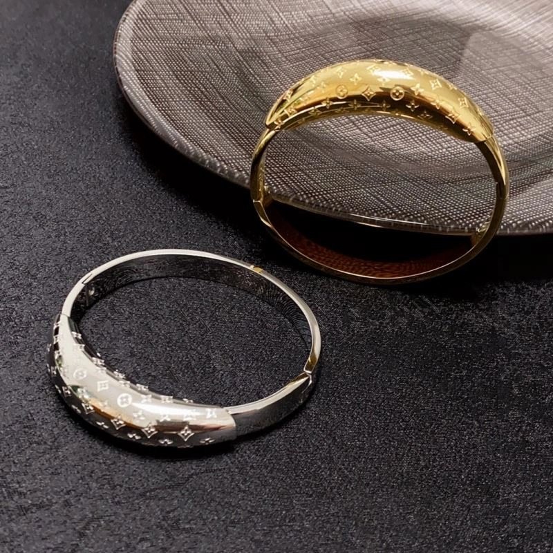 Louis Vuitton Bracelets TopPick 250954