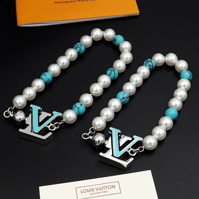 Louis Vuitton Bracelets AllSeason 250973