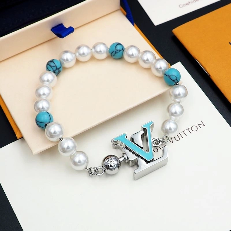 Louis Vuitton Bracelets AllSeason 250973