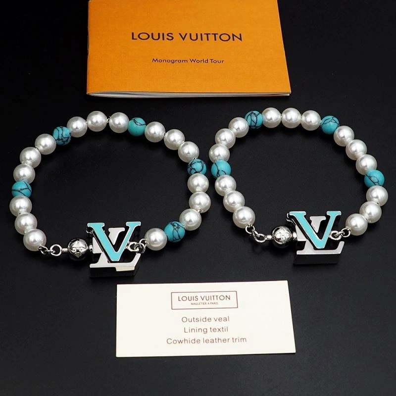 Louis Vuitton Bracelets AllSeason 250973