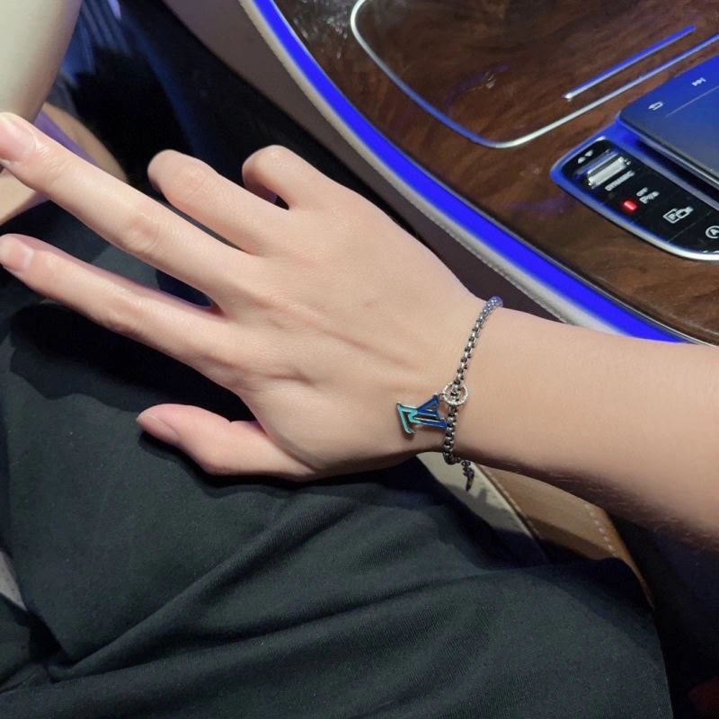 Louis Vuitton Bracelets Flexible 250967