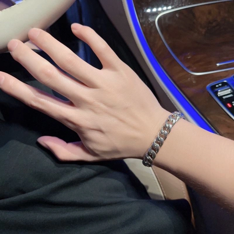Functional Louis Vuitton Bracelets 250968