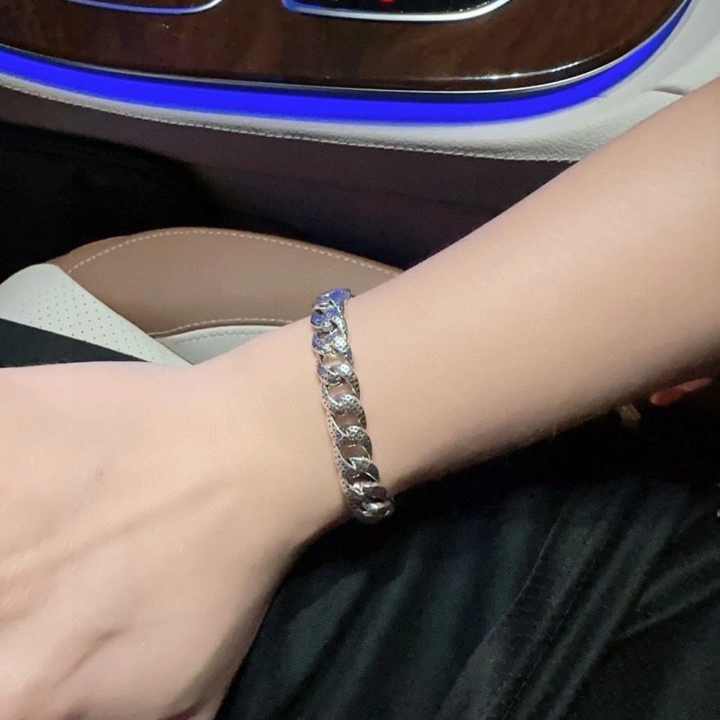 Functional Louis Vuitton Bracelets 250968